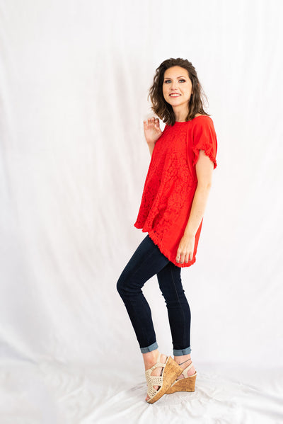 Pintuck High-Low Frayed Hem Linen Tunic Top with Lace Detail by Umgee Clothing