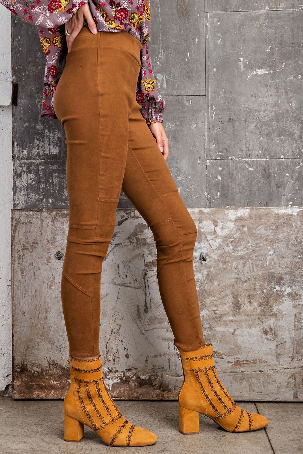 Easel Clothing Soft Suede High Waist Moto Leggings – Hometown Heritage  Boutique
